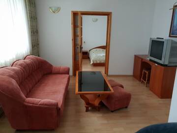 Фото номера Апартаменты с 1 спальней Гостевой дом Guest House Karov - 2 Stars г. Чепеларе 3
