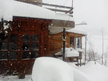 Фото номера Люкс с 2 спальнями Гостевой дом Zornica Guest House г. Чепеларе 10
